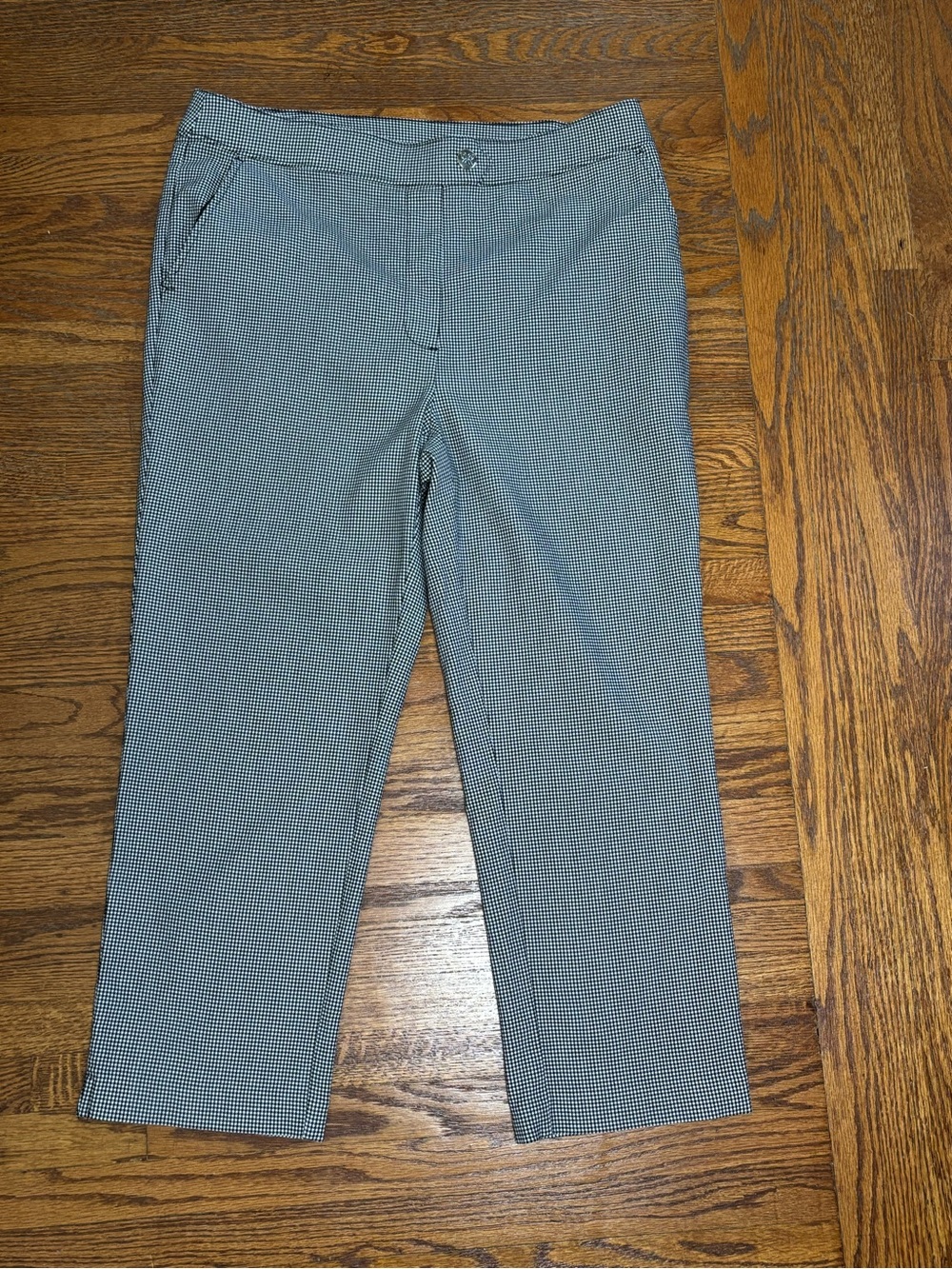 Rafaella Black and White Micro-Check Capri Pants - Size 10